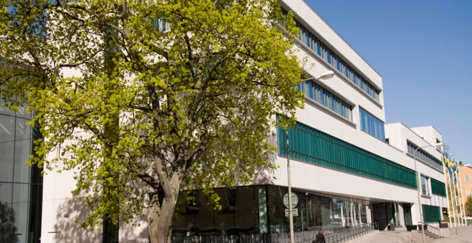 Försvarshögskolans fasad.