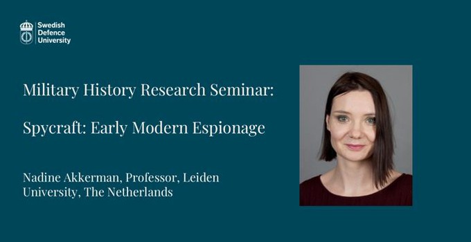 Föreläsningens titel samt porträtt av föreläsaren. 