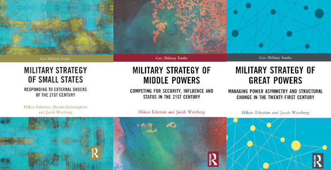 Omslagen av de tre böckerna Military Strategy of Great Powers, Military Strategy of Middle Powers och Military Strategy of Small States.