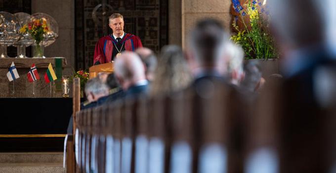 rektor vid HOP-avslutning. 