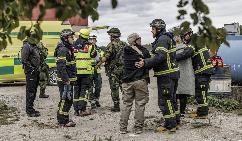 Räddningstjänst- och ambulanspersonal.