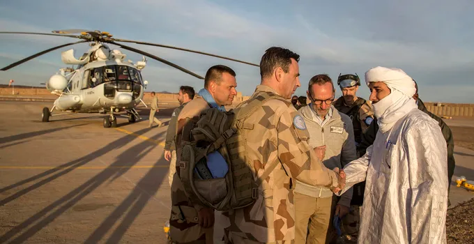 Genrebild FN-personal.