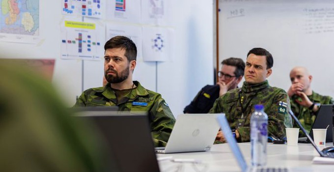 HOP och motsvarande officersstuderande i Finland på samövningen Tejo23.