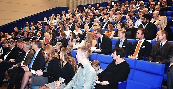 Examensceremoni i Sverigesalen